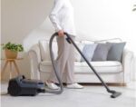 ⁦باناسونيك مكنسة كهربائية– بدون كيس – 1600 واط – سعة 2.2 لتر – أزرق/أسود – موديل MC-CL601⁩ - الصورة ⁦5⁩